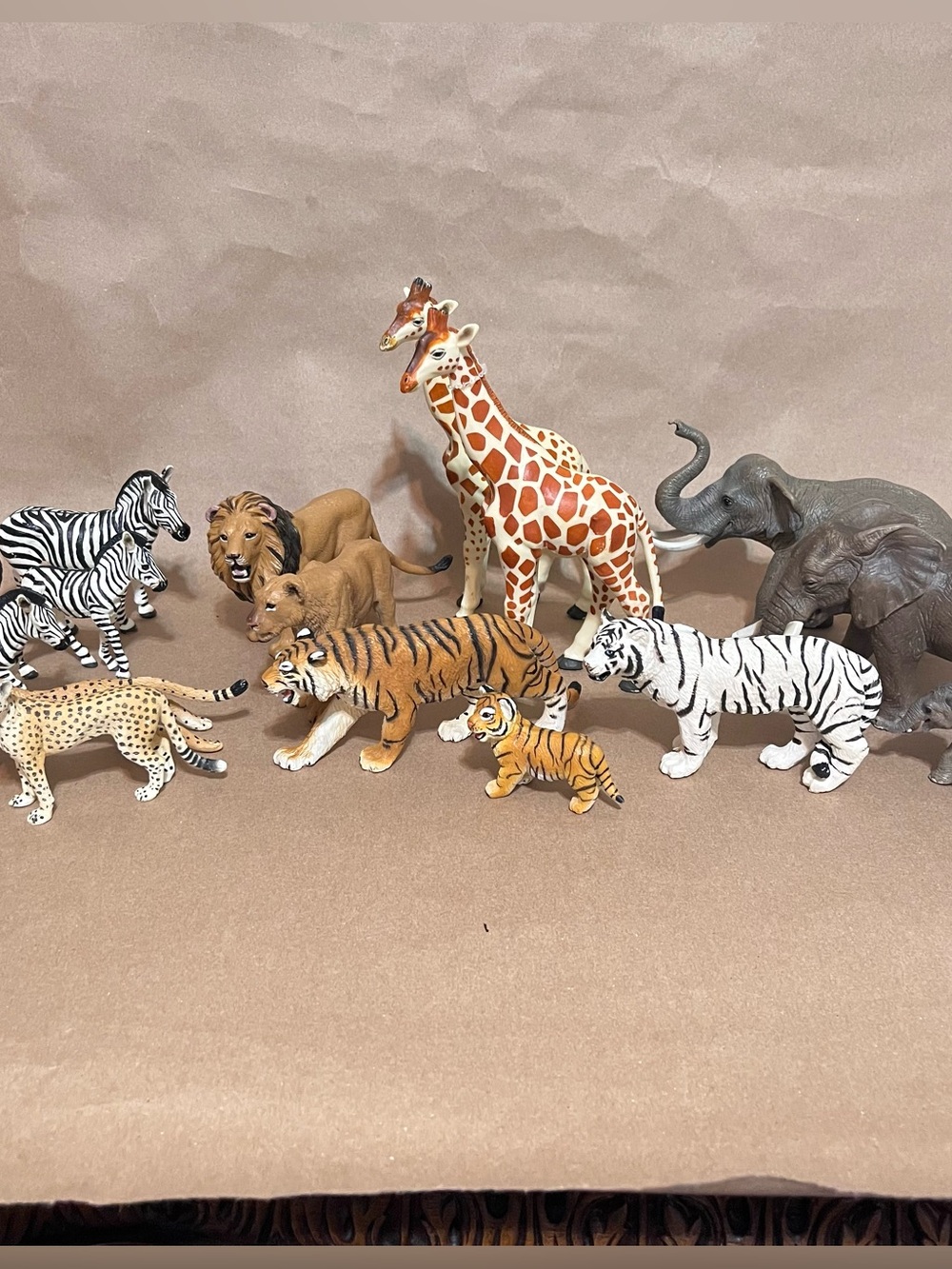 Safari Ltd. Vintage Animal Figure Lot Elephants Zebras Lions Tigers